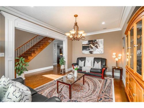 2011 Tyson Walk, London, ON - Indoor Photo Showing Living Room