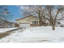 131 Hillbrook Crescent  Kitchener, ON N2N 1J4