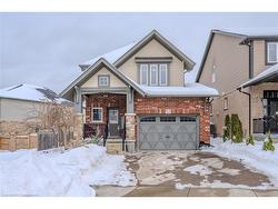 561 Isaiah Crescent  Kitchener, ON N2E 0E6