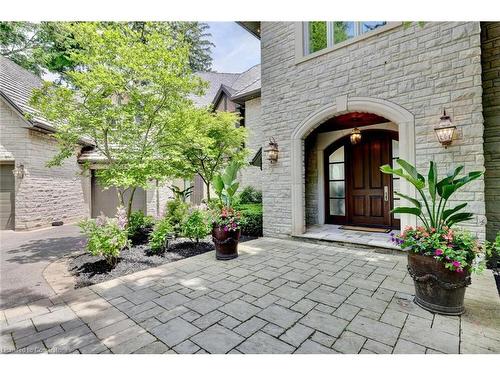 4038 Lakeshore Road, Burlington, ON - Outdoor