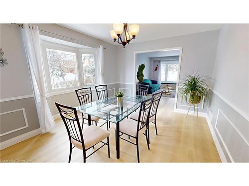 2010 Keller Court, Burlington, ON - Indoor Photo Showing Dining Room