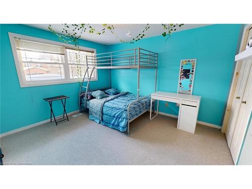 2010 Keller Court, Burlington, ON - Indoor Photo Showing Bedroom