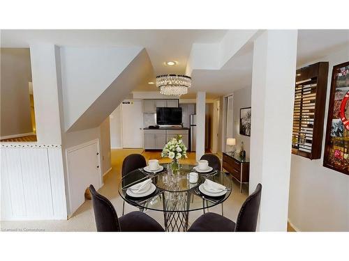 2010 Keller Court, Burlington, ON - Indoor Photo Showing Dining Room