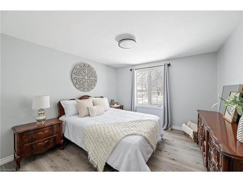 370 Ferndale Avenue, London, ON - Indoor Photo Showing Bedroom