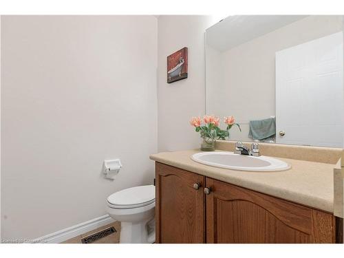 195 Brunswick Avenue, London, ON - Indoor Photo Showing Bathroom