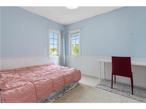 195 Brunswick Avenue, London, ON - Indoor Photo Showing Bedroom