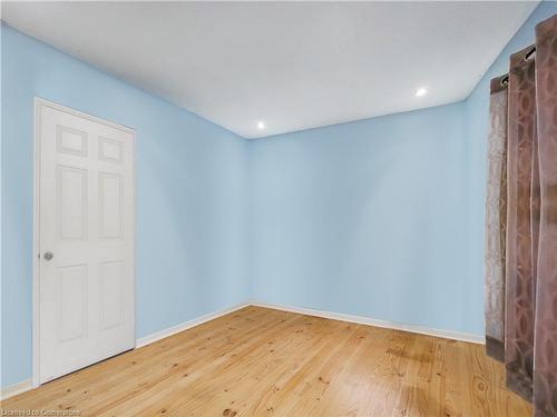 182 Beach Road, Hamilton, ON - Indoor Photo Showing Other Room