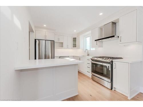 235 Pastern Trail, Waterloo, ON - Indoor Photo Showing Kitchen With Stainless Steel Kitchen With Upgraded Kitchen