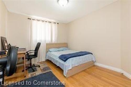 35 Claudette Gate, Hamilton, ON - Indoor Photo Showing Bedroom