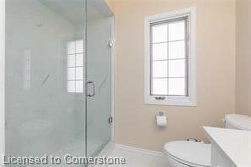 35 Claudette Gate, Hamilton, ON - Indoor Photo Showing Bathroom