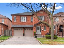 3962 Renfrew Crescent  Mississauga, ON L5L 4J4