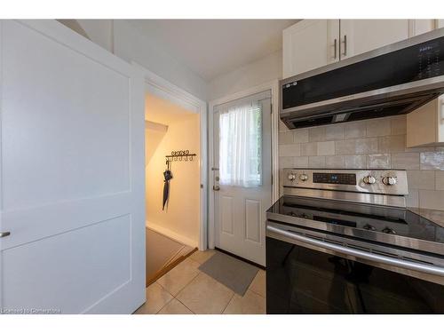 56 Raleigh Court, Hamilton, ON - Indoor Photo Showing Kitchen