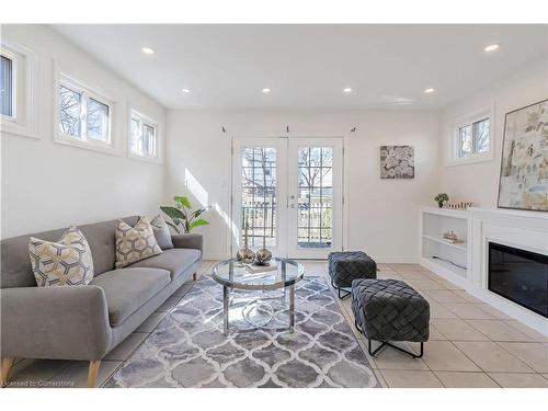 76 Cloverhill Road, Hamilton, ON - Indoor Photo Showing Living Room With Fireplace