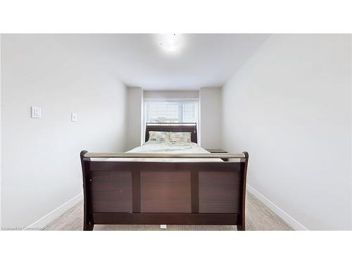 997 West Village Square, London, ON - Indoor Photo Showing Bedroom