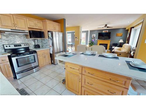 51 Highgate Road, Kitchener, ON - Indoor Photo Showing Kitchen