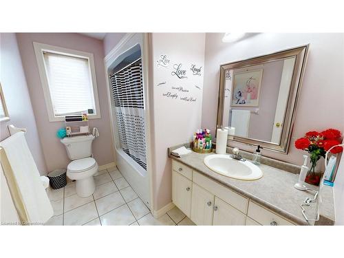 51 Highgate Road, Kitchener, ON - Indoor Photo Showing Bathroom