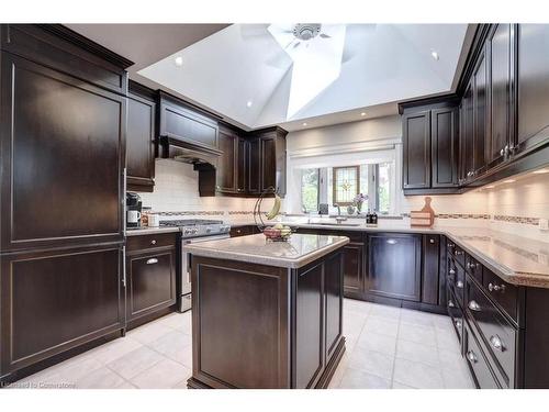 5189 Eighth Line, Milton, ON - Indoor Photo Showing Kitchen With Upgraded Kitchen