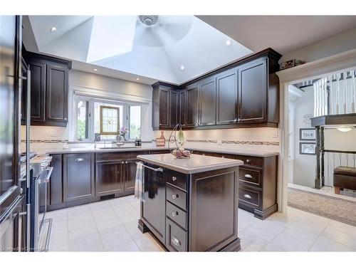 5189 Eighth Line, Milton, ON - Indoor Photo Showing Kitchen With Double Sink