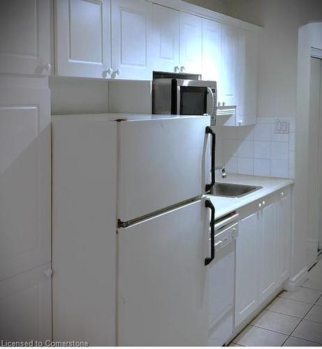206-1950 Main Street W, Hamilton, ON - Indoor Photo Showing Laundry Room