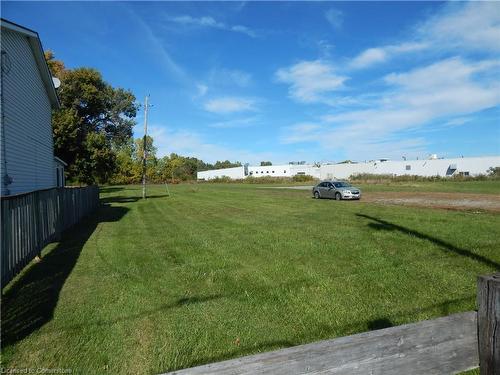 621-627 Broad Street E, Dunnville, ON 