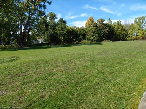 621-627 Broad Street E, Dunnville, ON 