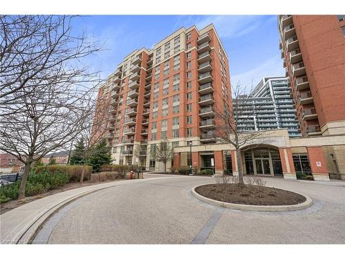 906-73 King William Crescent  Richmond Hill, ON L4B 0C2