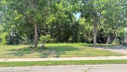 15 Robinson Street N Grimsby, ON L3M 3C8