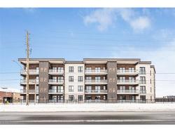 301-7549A Kalar Road  Niagara Falls, ON L2H 3W6