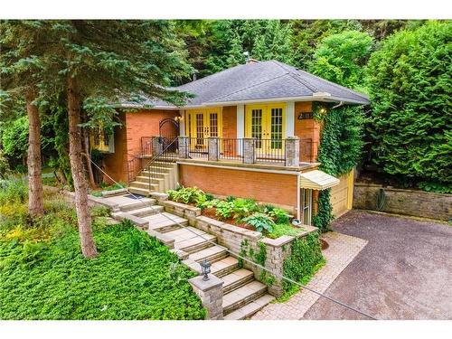 2083 Hollow Road  Thorold, ON L0S 1E6