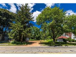 2381 Lakeshore Road  Burlington, ON L7R 1B7