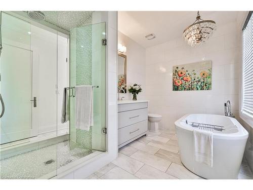 283 Jennings Crescent, Oakville, ON - Indoor Photo Showing Bathroom