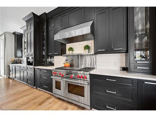 1247 Wood Place, Oakville, ON - Indoor Photo Showing Kitchen With Upgraded Kitchen