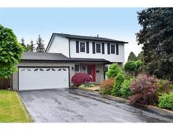 95 Birchpark Drive N Grimsby, ON L3M 4M9