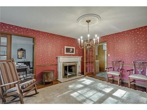 1296 Cumnock Crescent, Oakville, ON - Indoor With Fireplace