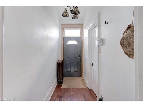 132 Ferguson Avenue N, Hamilton, ON - Indoor Photo Showing Other Room