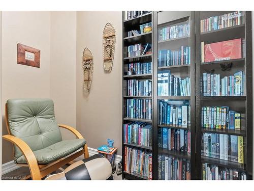 43 Third Road E, Hamilton, ON - Indoor