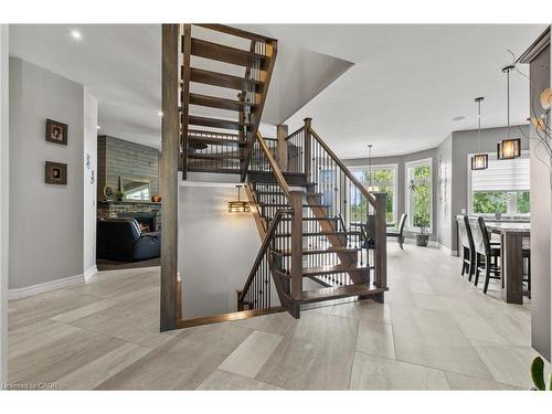 43 Third Road E, Hamilton, ON - Indoor Photo Showing Other Room