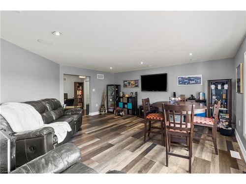 43 Third Road E, Hamilton, ON - Indoor