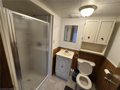 B-249 Montmorency Drive, Hamilton, ON - Indoor Photo Showing Bathroom