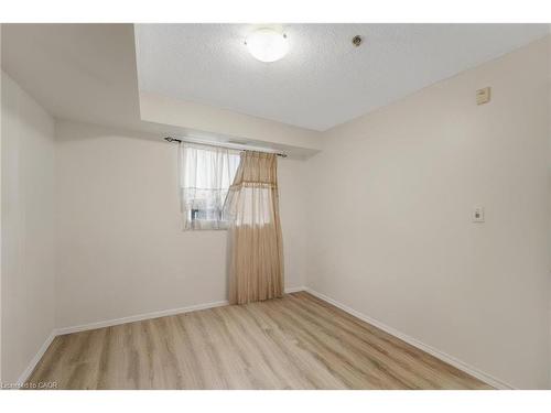 203-5225 Finch Avenue E, Toronto, ON - Indoor Photo Showing Other Room