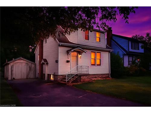 246 Bowman Street  Hamilton, ON L8S 2V2