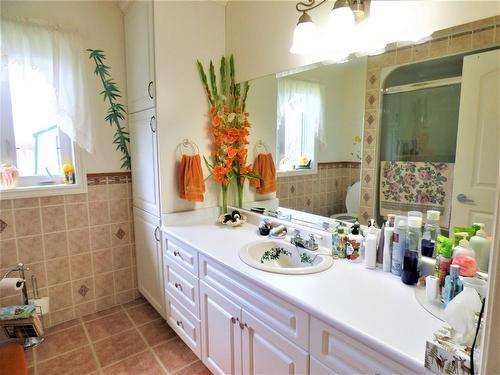 13164 Lakeland Drive, Lac La Biche, AB - Indoor Photo Showing Bathroom