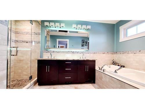 65335-153 Range Rd., Lac La Biche, AB - Indoor Photo Showing Bathroom