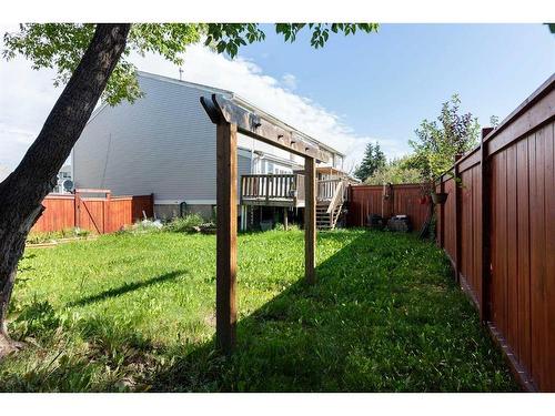 118 Wylie Place, Fort Mcmurray, AB - Outdoor With Exterior