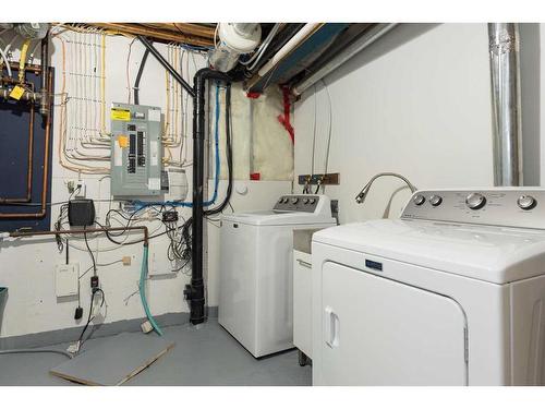 219 Loutit Road, Fort Mcmurray, AB - Indoor Photo Showing Laundry Room