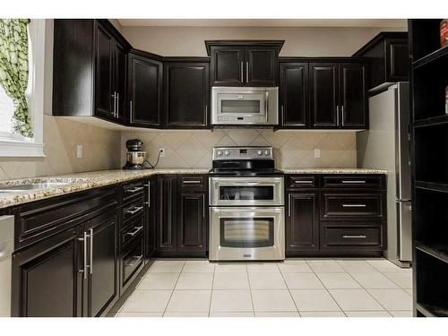 219 Loutit Road, Fort Mcmurray, AB - Indoor Photo Showing Kitchen