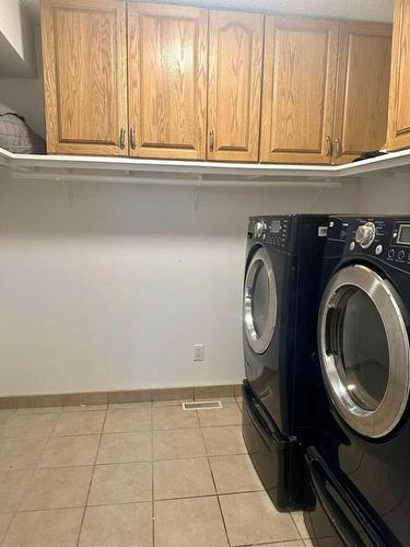150 Laura'S Spruce Drive, Lac La Biche, AB - Indoor Photo Showing Laundry Room