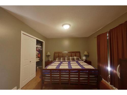 176 Diefenbaker Drive, Fort Mcmurray, AB - Indoor Photo Showing Bedroom