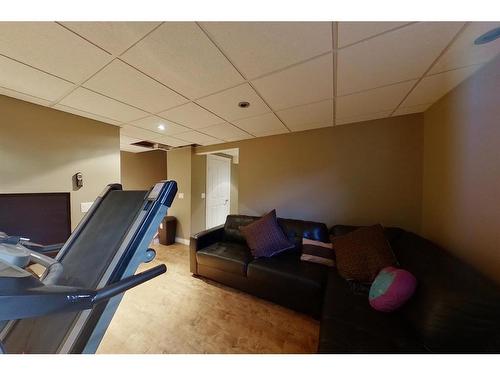 176 Diefenbaker Drive, Fort Mcmurray, AB - Indoor