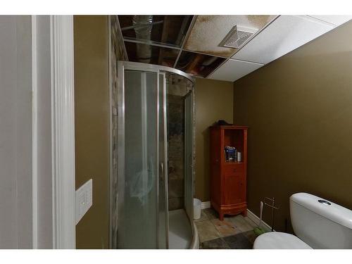 176 Diefenbaker Drive, Fort Mcmurray, AB - Indoor Photo Showing Bathroom